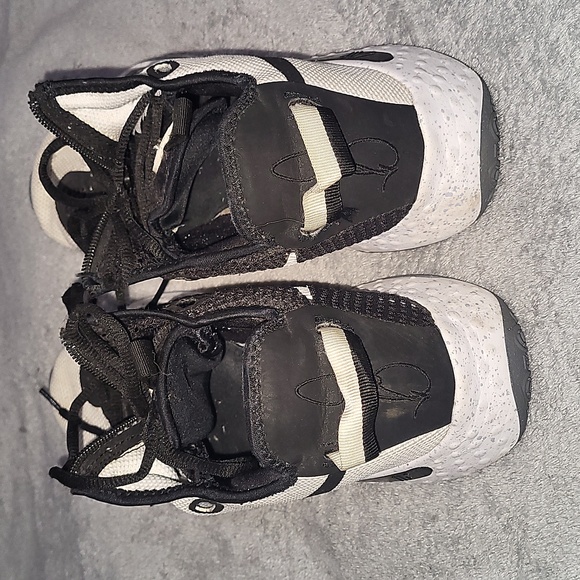 Nike - Picture 4 of 7